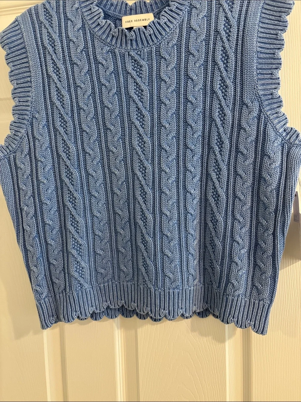Cable Knit Sleeveless Sweater Vest - Light Blue - Picture 3 of 5